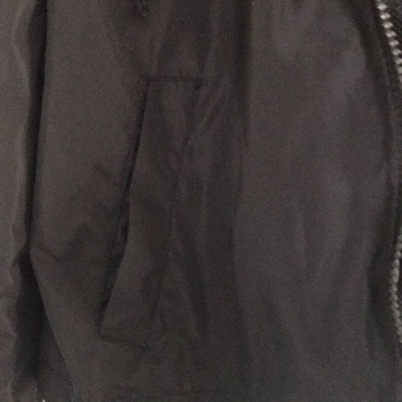 Small hooded nylon jacket - Picture 4 of 7
